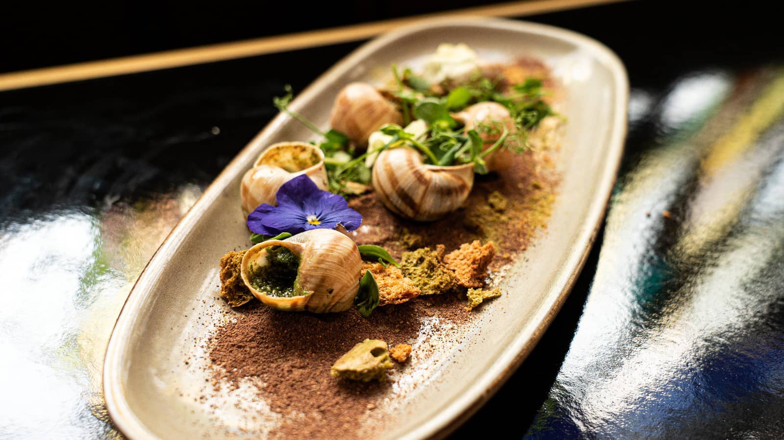 Cuisine française de saison faite maison au Cabaret Baila Restaurant à Paris Pigalle