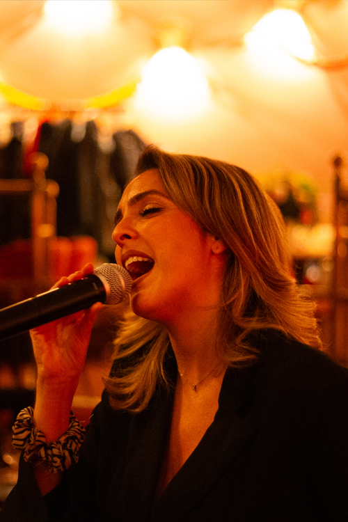 Restaurant cabaret à Paris